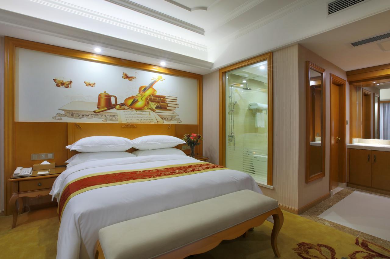 Venus International Hotel Shanghai South Shenjiang Road מראה חיצוני תמונה